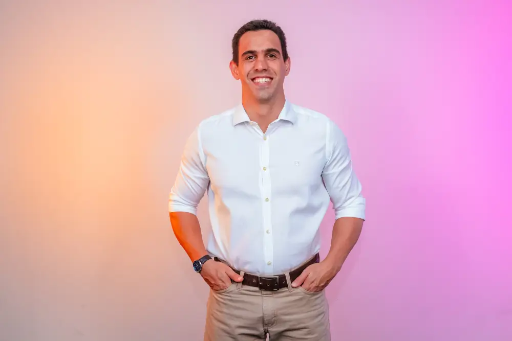 Cargo e instituição atual