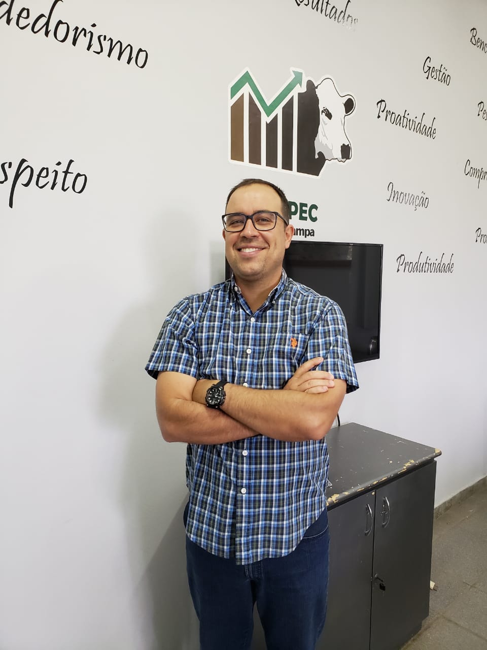 Cargo e instituição atual